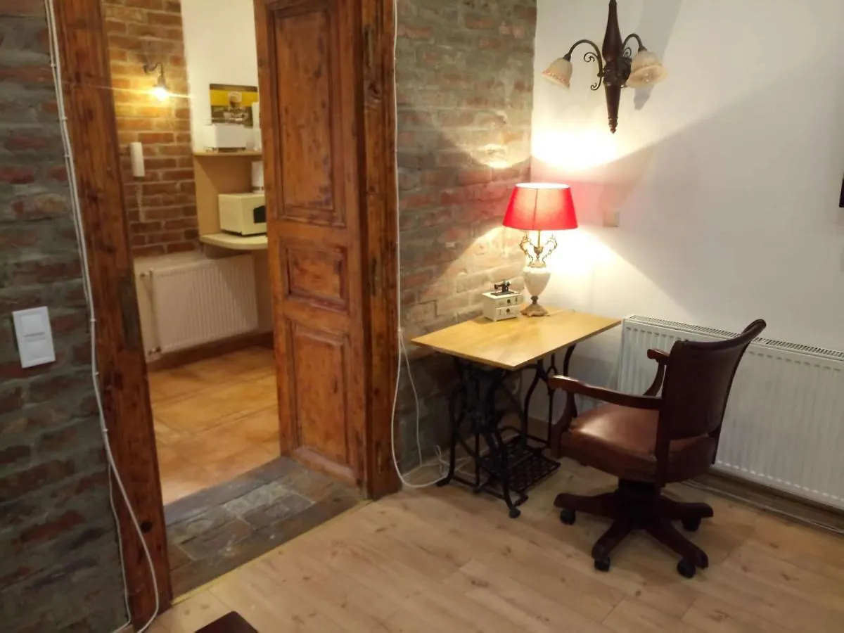 Rustic Apartman In The Jewish Quarter Budapest